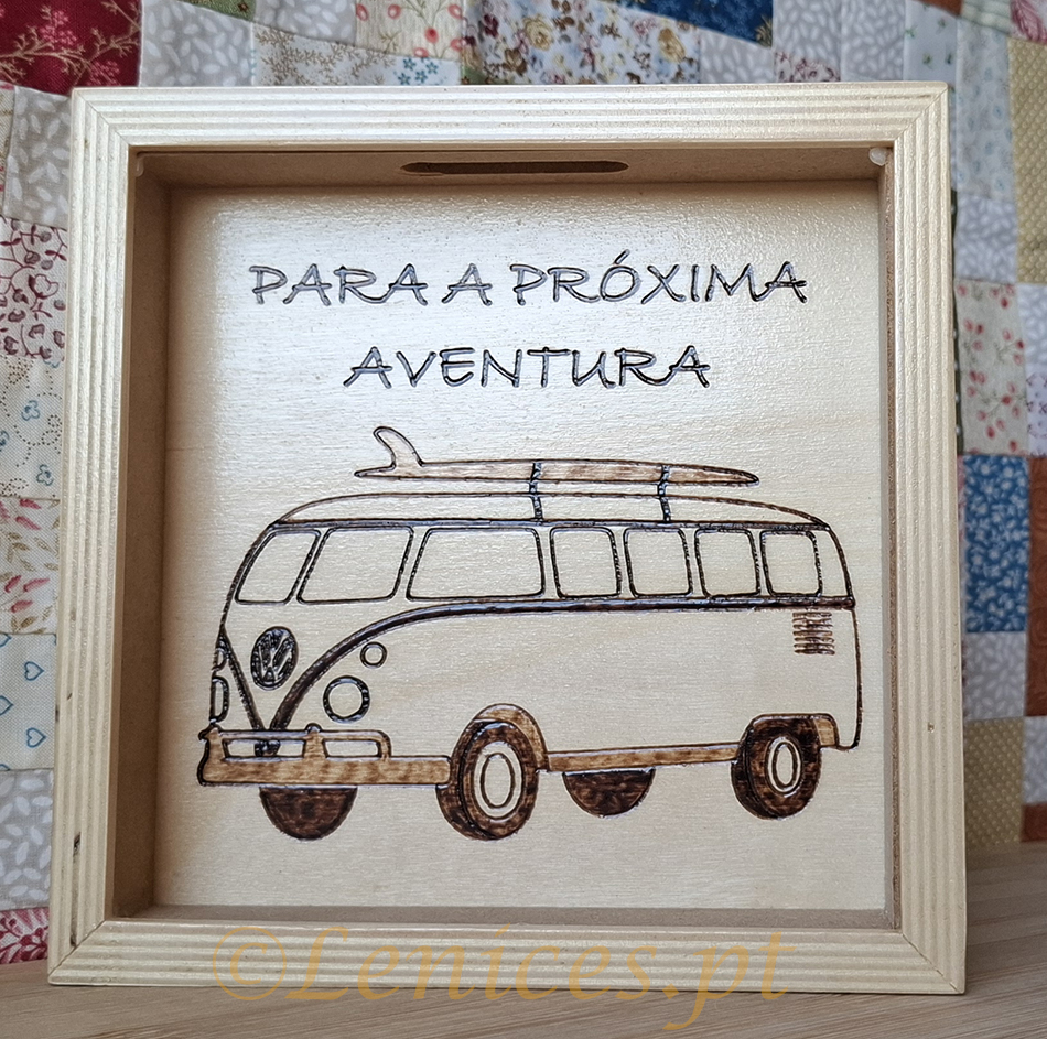 Mealheiro em Madeira