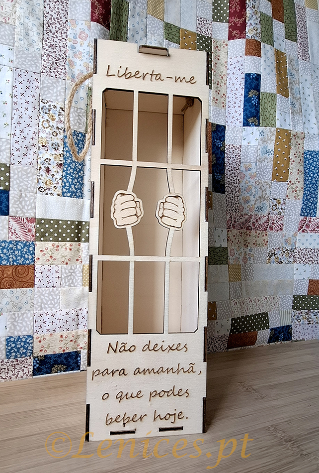 Caixa em Madeira para Garrafa Liberta-me