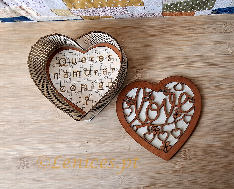 Caixa Coração em Madeira