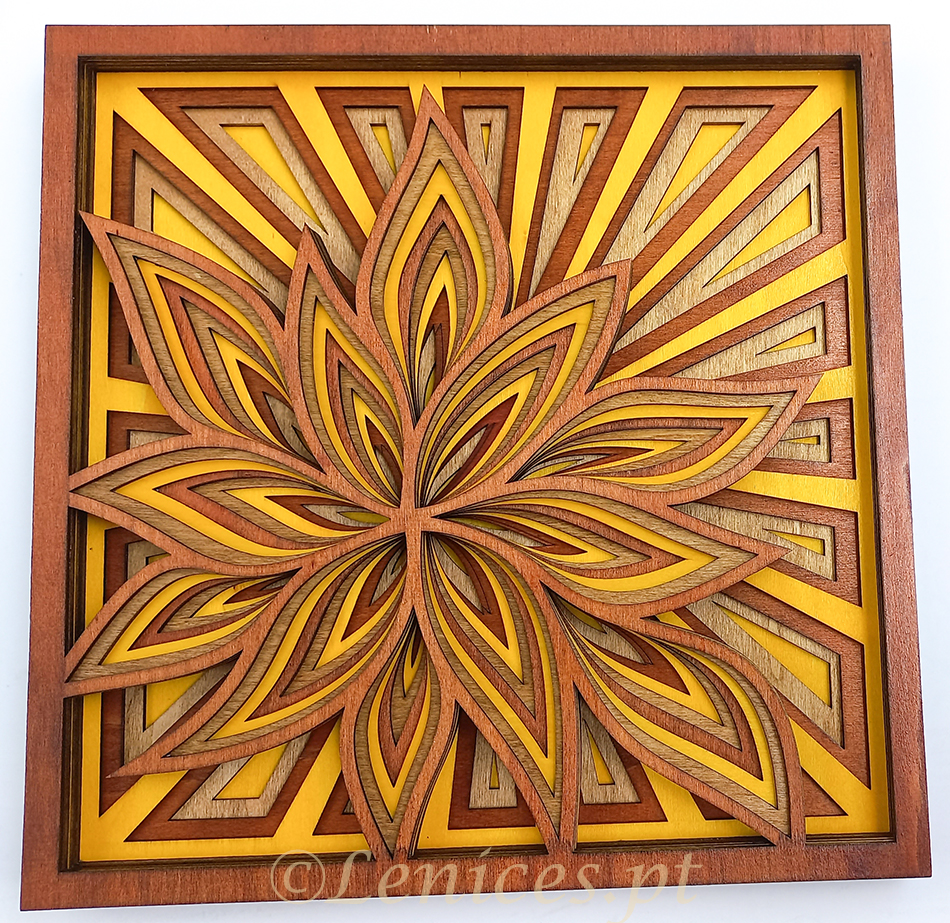 Quadro Floral em Madeira